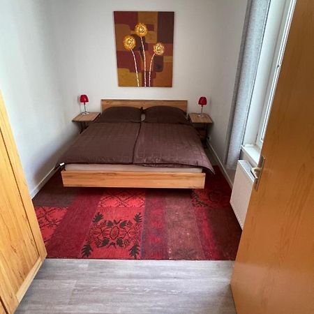 Ruhige Ferienwohnung Rostock Esterno foto