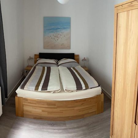 Ruhige Ferienwohnung Rostock Esterno foto