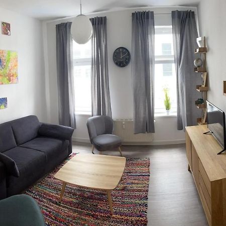 Ruhige Ferienwohnung Rostock Esterno foto